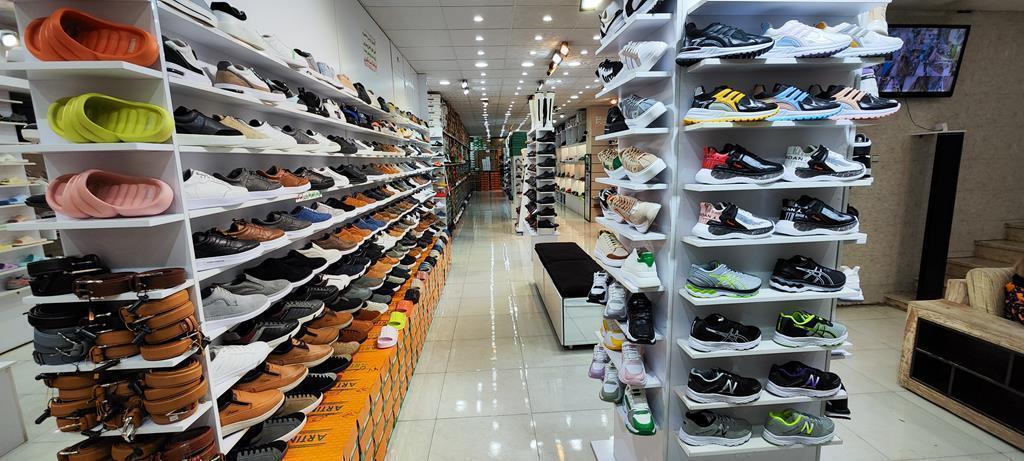 فروشگاه کفش و کتونی طبی ارزان  عکس شماره 4