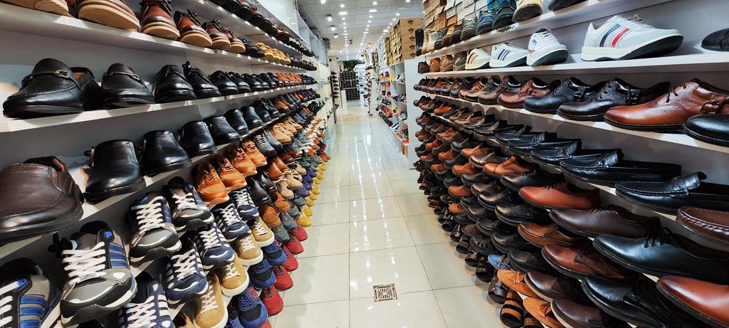 فروشگاه کفش و کتونی طبی ارزان  عکس شماره 5