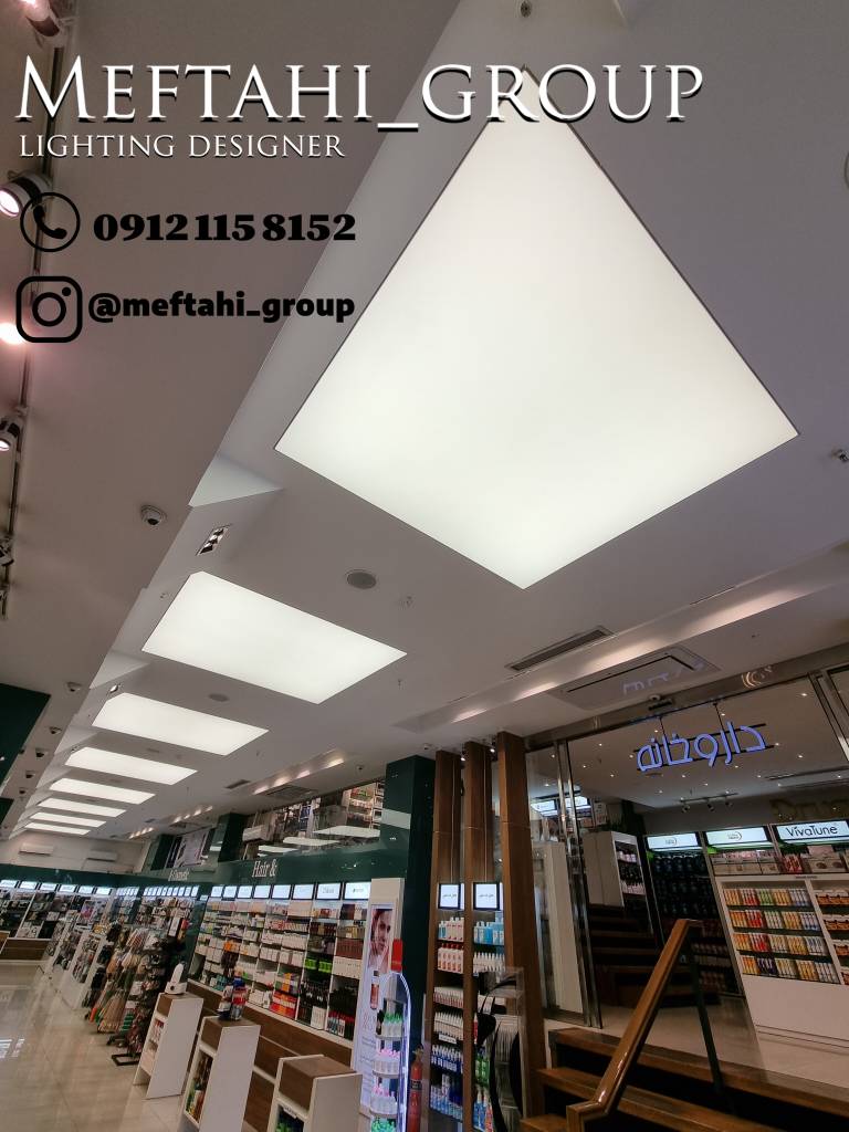 چراغ‌های استخری لوکس: تجربه‌ای بی‌نظیر از نورپردازی ضدآب برای استخرهای شما عکس شماره 3