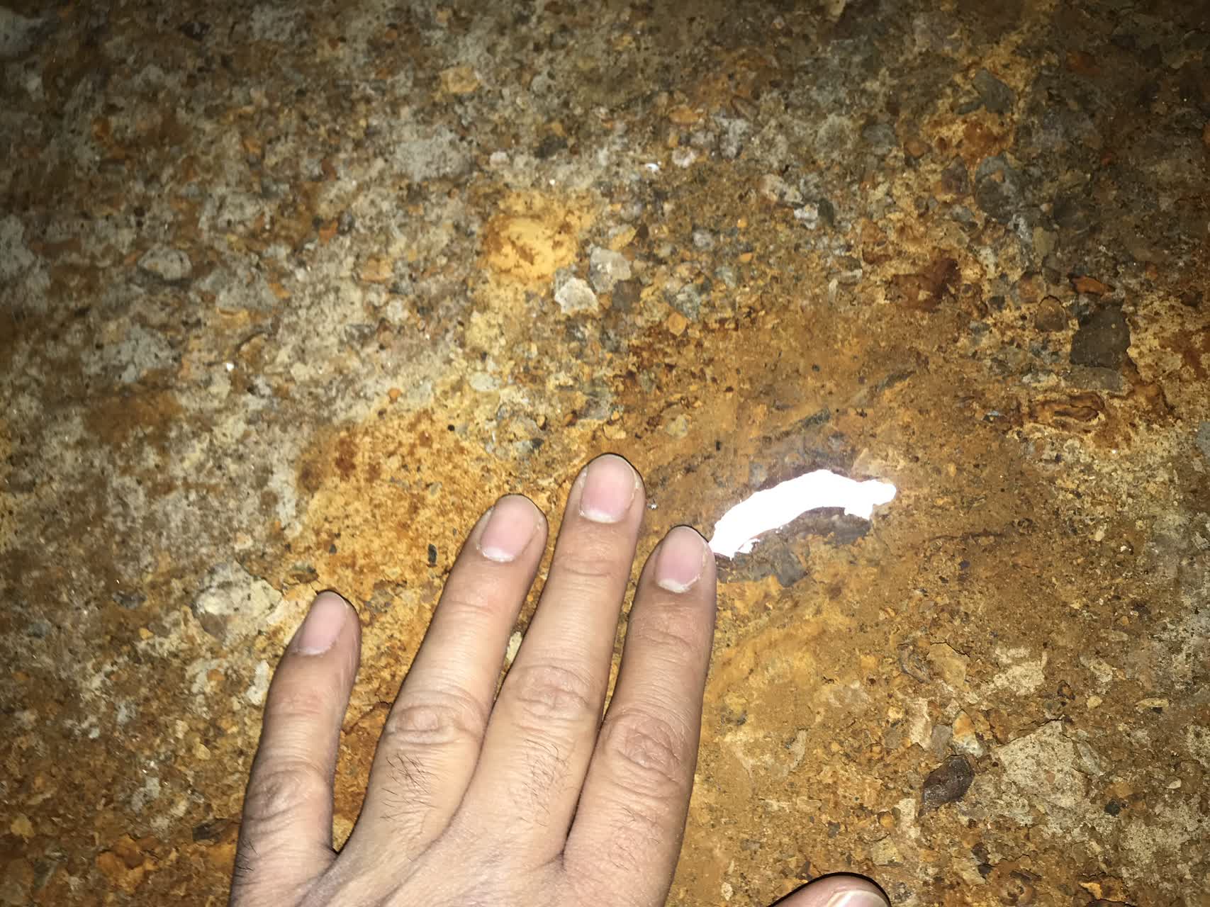 ترمیم مخزن فلزی شما بدون توقف کار و بدون تعویض!