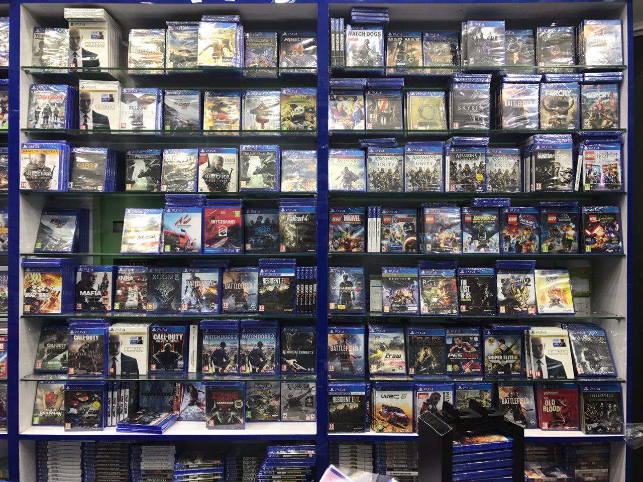 فروش ويژه کنسول PS4 و بازيهاي PS4 به صورت عمده