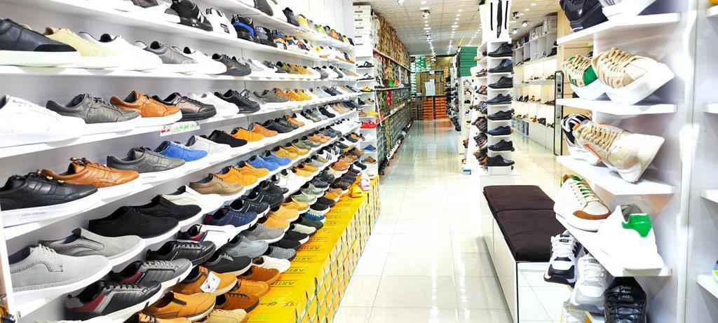 فروشگاه کفش و کتونی طبی ارزان  عکس شماره 2