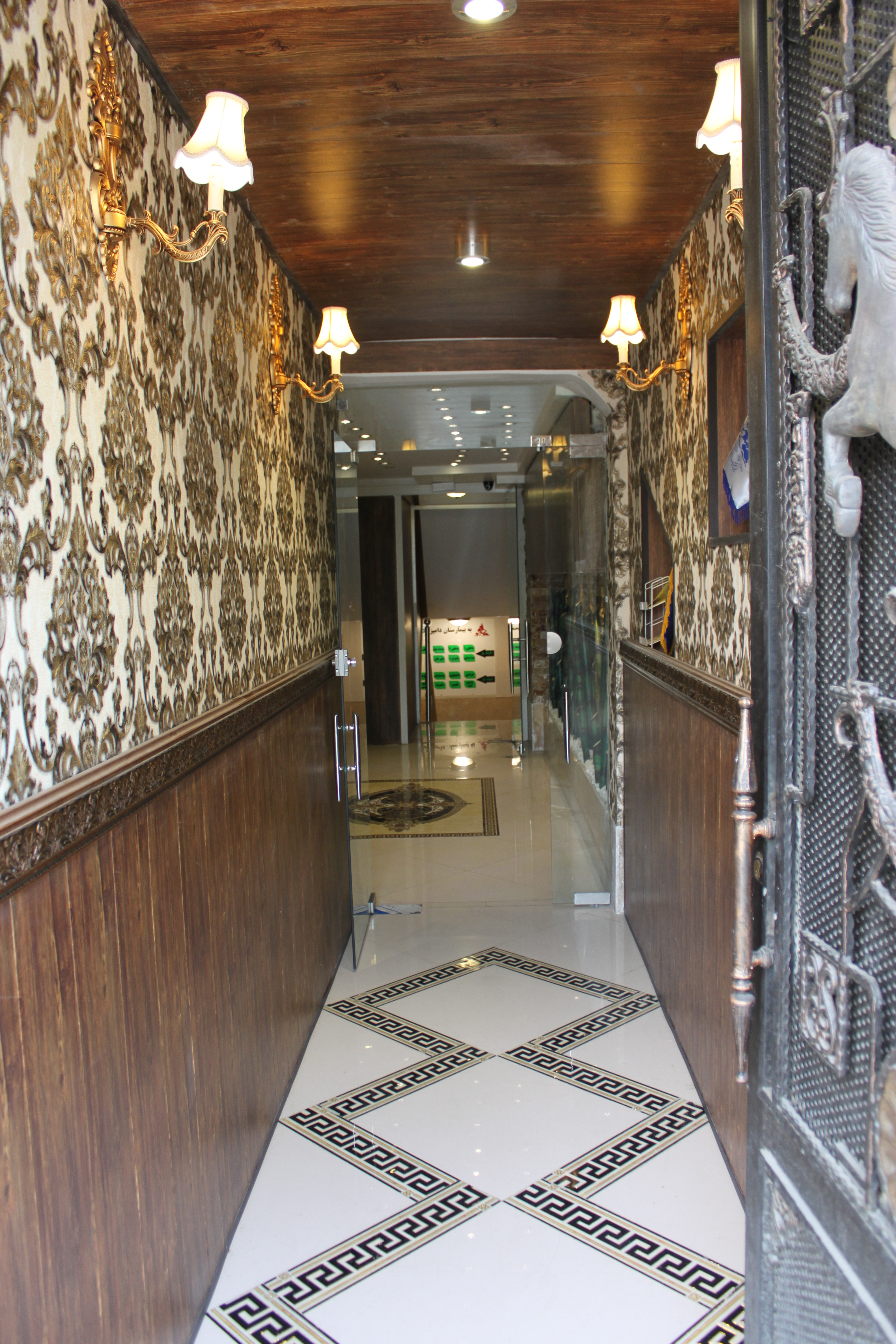 کافی شاپ بیمارستان دامپزشکی درین