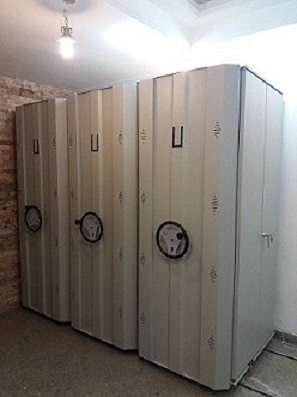 قفسه بایگانی ریلی برای بایگانی اسناد