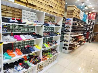 فروشگاه کفش و کتونی طبی ارزان 