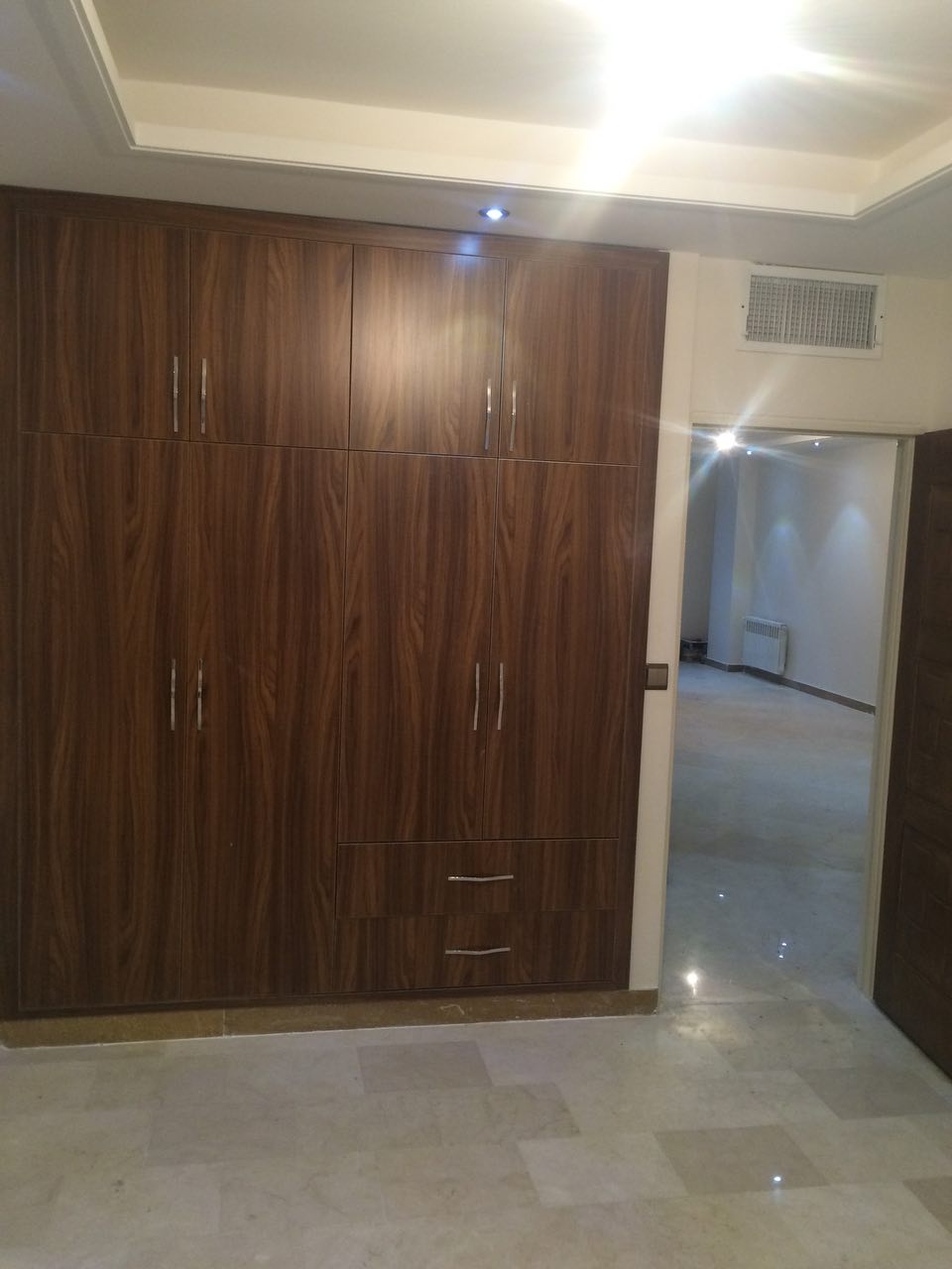 فروش آپارتمان نوساز در ۵ طبقه تک واحدی
