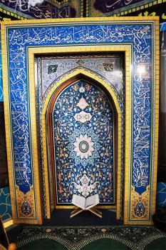 محراب چوبی