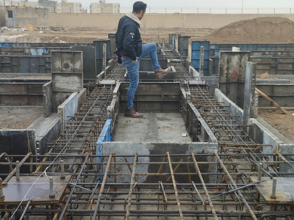 اجرای ارماتوبندی فونداسیون سوله سازی استخر 