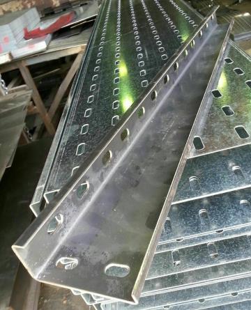 مرکز پخش سینی کابل گالوانیزه